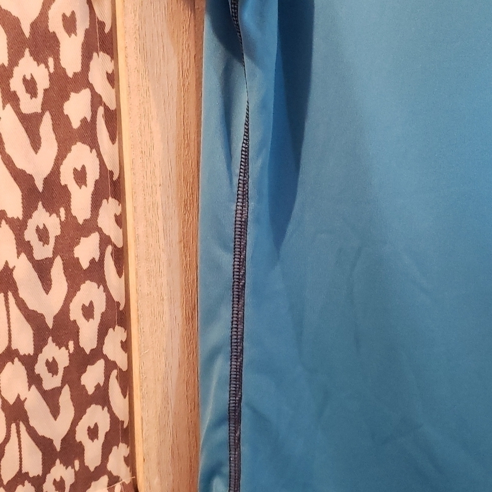 𝅺NWOT Champion Athleisure/Workout Top Sz M Teal - Picture 3 of 7